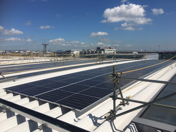 空港施設屋上自家消費太陽光設置工事